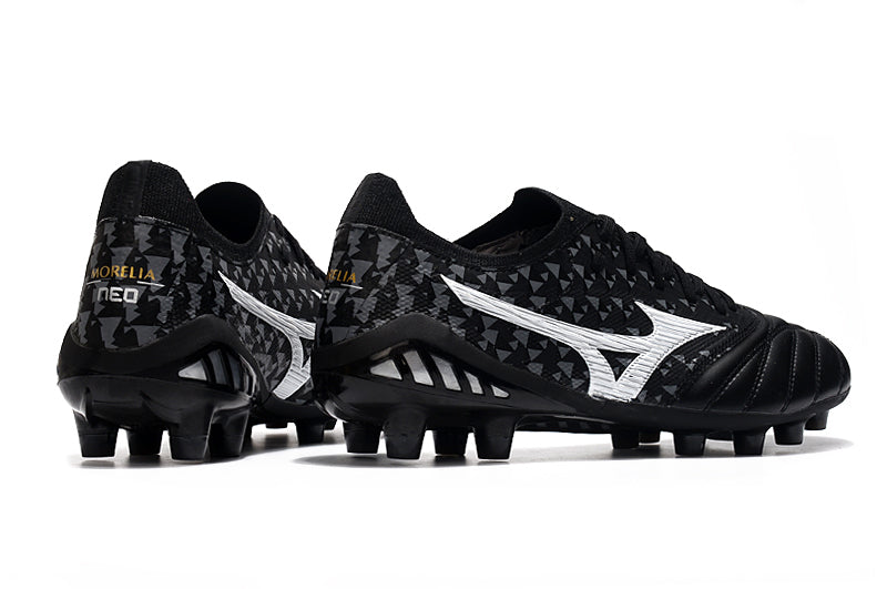 Botes de futbol en blanc i negre Campo Mizuno Morelia Neo 3 FG