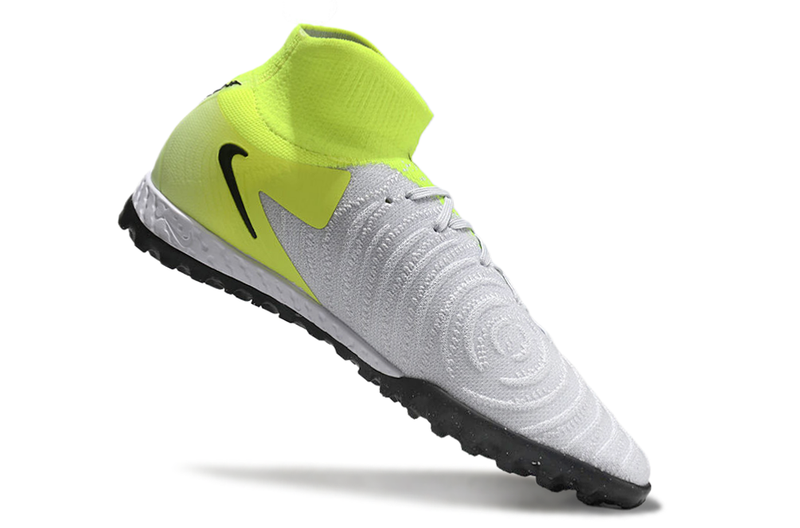 Chuteira Society Nike Phantom Luna 2 Elite TF Cinza e Verde "Mad Voltage"