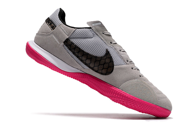 Chuteira Futsal Nike StreetGato IC Cinza e Rosa