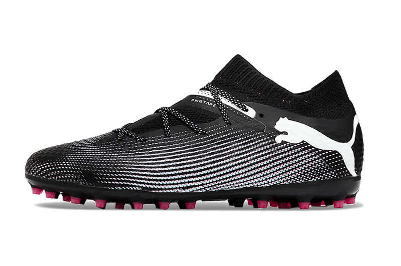 Society Puma Future 7 MG Botes de futbol negres i rosas 