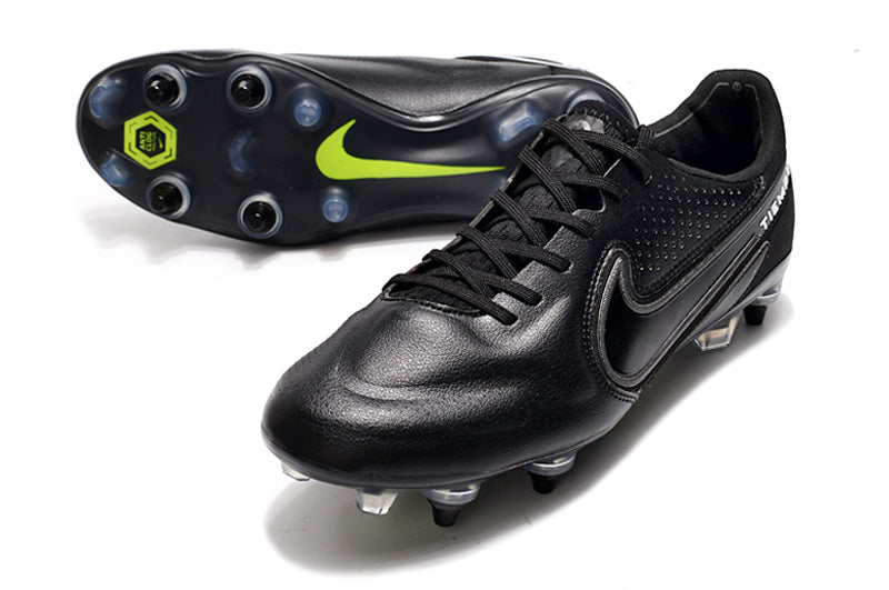 Velocidade é com Chuteira de Trava Mista Nike Tiempo Legend 9 Elite, garanta a sua na Farda de Boleiro a qualidade de Jogadores!