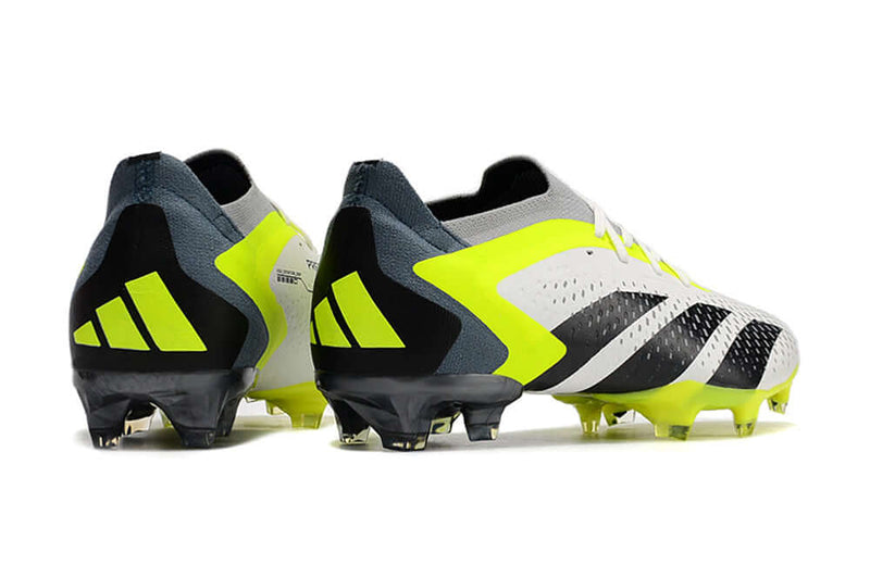 A nova Chuteira da Adidas de Campo Predator Accuracy.1 FG Verde e Branca "Crazyrush Pack" na Farda de Boleiro Garanta a qualidade de Jogadores Profissionais