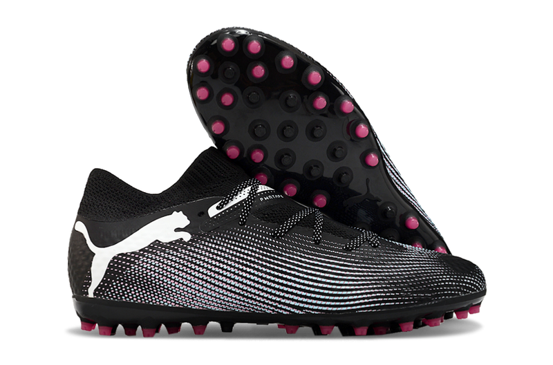 Chuteira Society Puma Future 7 MG Preta e Rosa