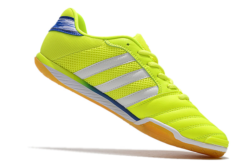 Adquira Chuteira Futsal Adidas Top Sala IC com Frete Grátis e 2 Brindes (Meia Antiderrapante + Bolsa) na Farda de Boleiro!