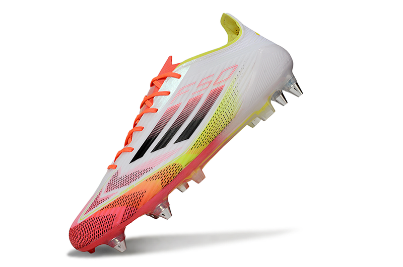 Chuteira Campo Adidas F50 Ponta de Aluminio Branca, Laranja e Amarelo
