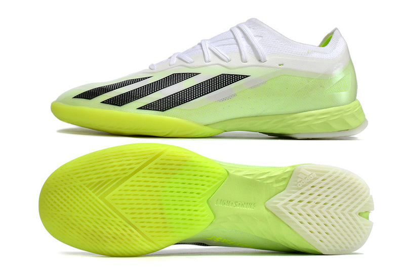 Adquira Chuteira Futsal Adidas X Crazyfast.1 IC com Frete Grátis e 2 Brindes (Meia Antiderrapante + Bolsa) na Farda de Boleiro!