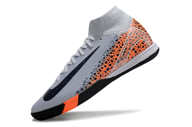 Chuteira Futsal Nike Air Zoom Mercurial Superfly 10 Elite IC Branca, Laranja e Preto