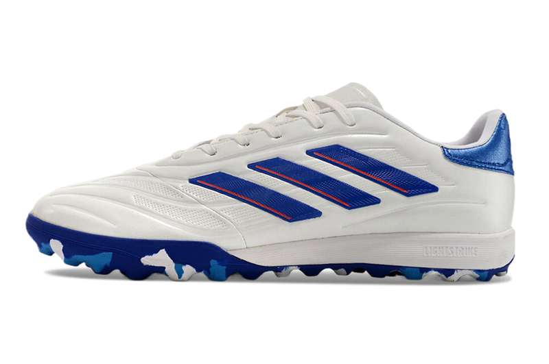 Chuteira Society Adidas Copa Pure.1 TF Branca, Azul e Vermelha "Advancement Pack"