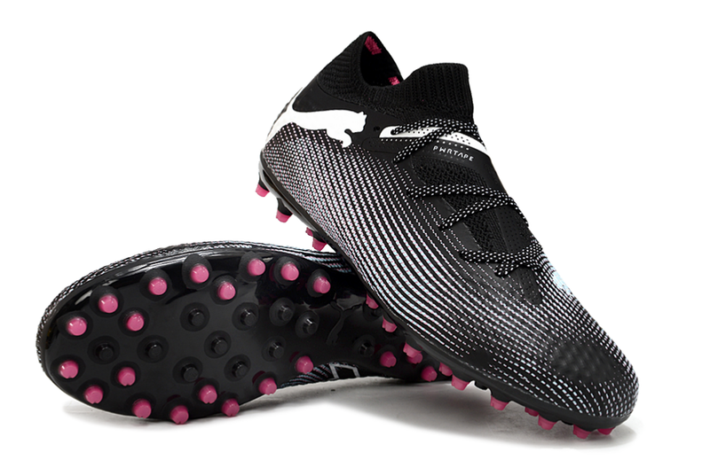 Society Puma Future 7 MG Botes de futbol negres i rosas 