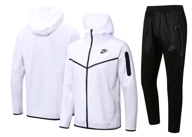 Nome do Produto: Conjunto de Moletom Nike Sportswear Tech Fleece Branco e Preto (Com Touca) Produto: Conjunto de Moletom com Touca Time/Seleção e Marca: Nike Categoria: Conjuntos de Moletom de Frio com Touca Cor: Branco e Preto Gênero: Unissex |Frete Grát