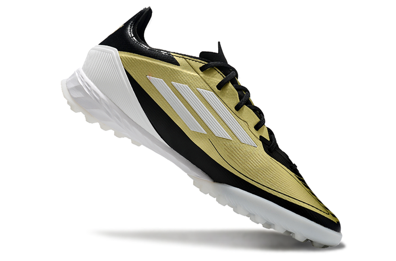 Chuteira Society Adidas F50 TF Dourada "Triunfo Dorado"