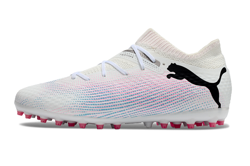 Societat Puma Future 7 MG Bota de futbol "Phenomenal Pack" blanca i rosa