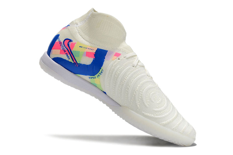 Chuteira Futsal Nike Phantom Luna Elite IC Branca, Azul e Rosa "Rainbow Pack"