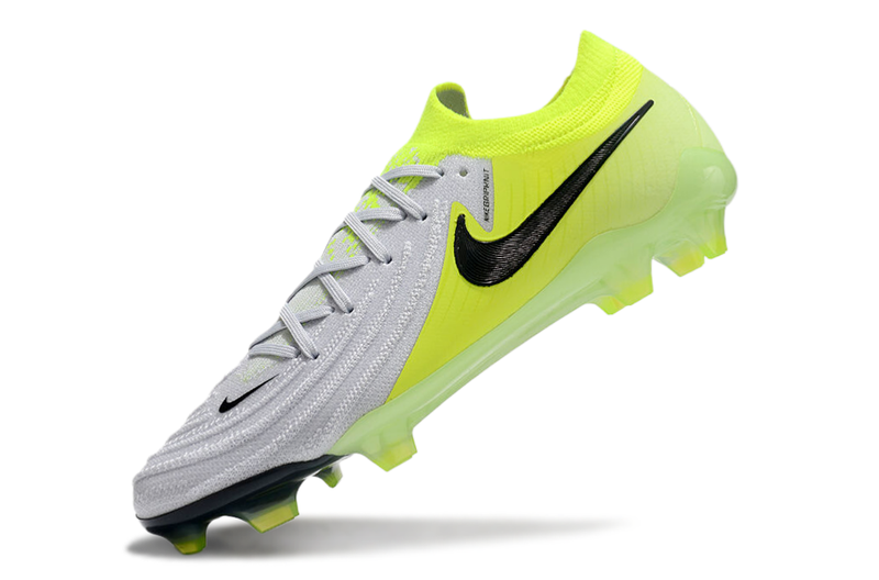 Chuteira Campo Nike Phantom GX 2 Elite FG Cinza e Verde "Mad Voltage"