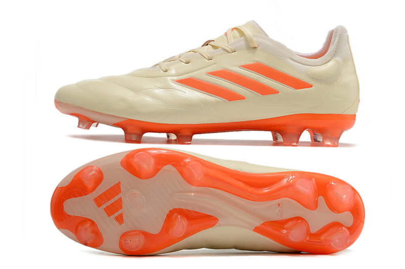 Adquira a nova Chuteira da Adidas Copa Pure.1 Bege e Laranja "Heatspawn Pack" na Farda de Boleiro, a Nova Copa Pure.1 garante Controle de Bola e muito conforto