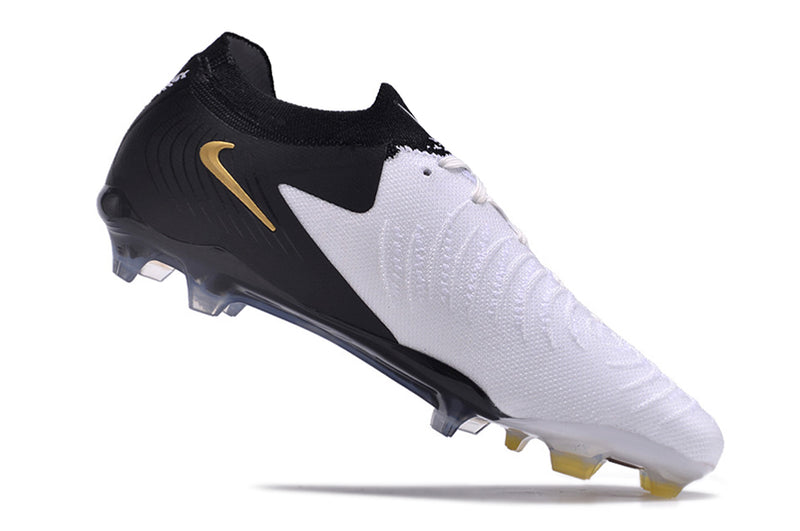 Bota de futbol Nike Phantom GX 2 Elite FG en blanc i negre "Mad Ready Pack".