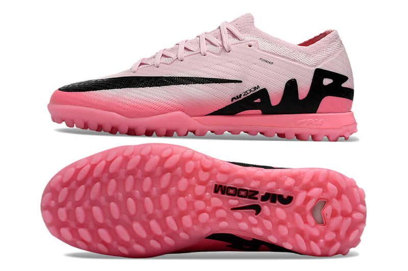 Chuteira Society Nike Air Zoom Mercurial Vapor 15 TF Rosa e Preto "Mad Brilliance Pack"