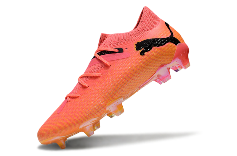 Botes de futbol Puma Future 7 FG taronja i rosa "Olympic x Tricks"