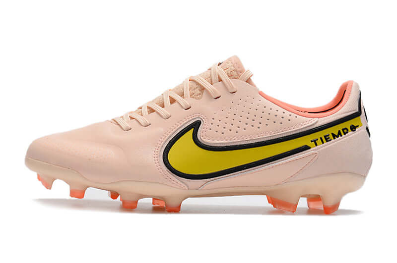 Conforto e qualidade é com NIKE Tiempo Legend 9 Elite FG Rosa e Amarelo "Lucent Pack" na Farda de Boleiro, Garanta a qualidade de Jogadores Profissionais