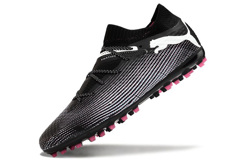 Society Puma Future 7 MG Botes de futbol negres i rosas 