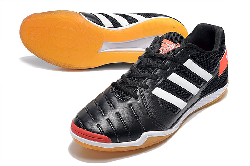 Adquira Chuteira Futsal Adidas Top Sala IC com Frete Grátis e 2 Brindes (Meia Antiderrapante + Bolsa) na Farda de Boleiro!