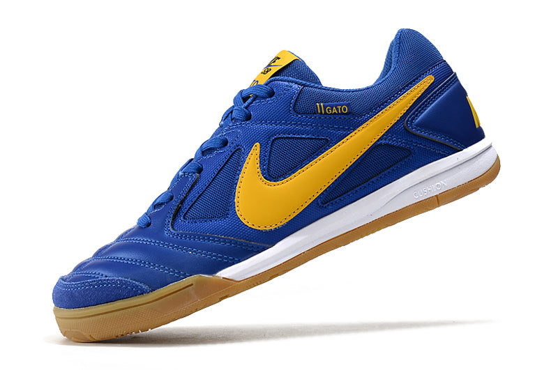 Estilo e Jogabilidade com a Chuteira de Futsal Supreme x Nike SB Gato IC, Aproveite os Brindes Meia Antiderrapante + Bolsa e Frete Grátis pro Brasil Todo!