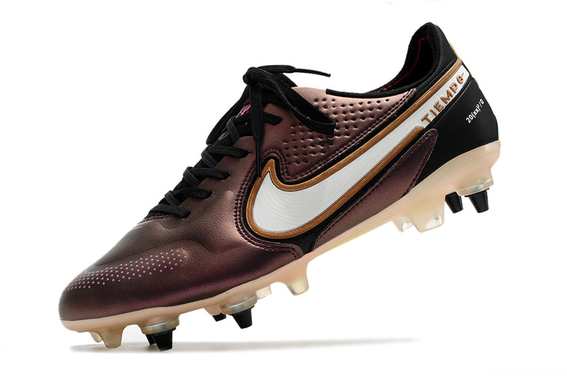 Velocidade é com Chuteira de Trava Mista Nike Tiempo Legend 9 Elite, garanta a sua na Farda de Boleiro a qualidade de Jogadores!