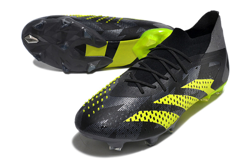 Chuteira Campo Adidas Predator Accuracy.1 FG Preta e Verde "Crazycharged Pack"