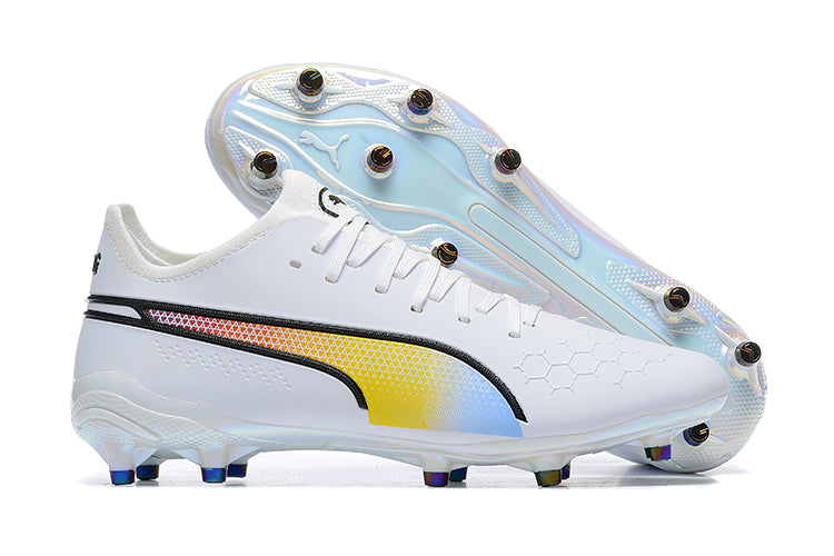 Bota de futbol Puma King Ultimate FG blanca "Icon".