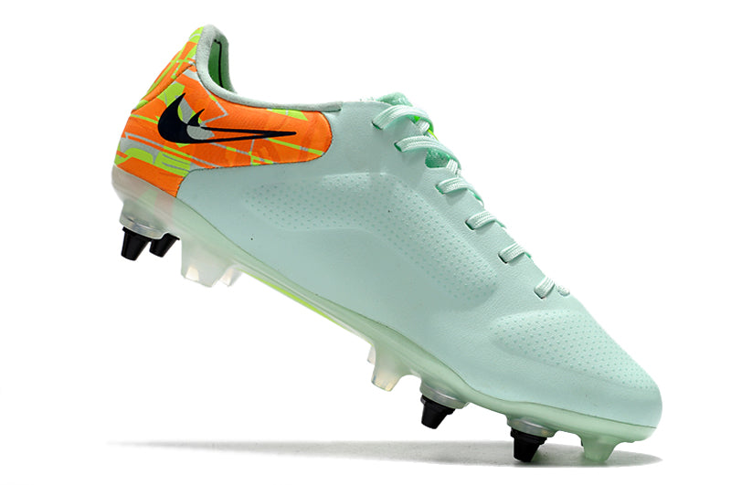 Velocidade é com Chuteira de Trava Mista Nike Tiempo Legend 9 Elite, garanta a sua na Farda de Boleiro a qualidade de Jogadores!