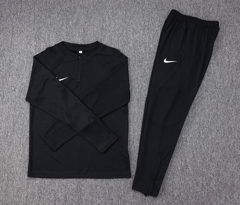 Conjunto de Frio Nike Training Preto