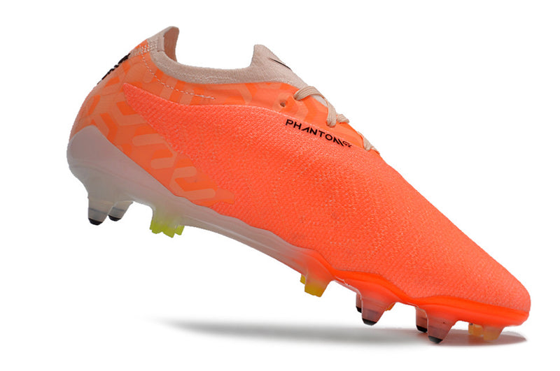 Precisão é com a Chuteira de Campo Nike Phantom GX Elite SG Laranja "United Pack" na Farda de Boleiro, Garanta a qualidade de Jogadores Profissionais!