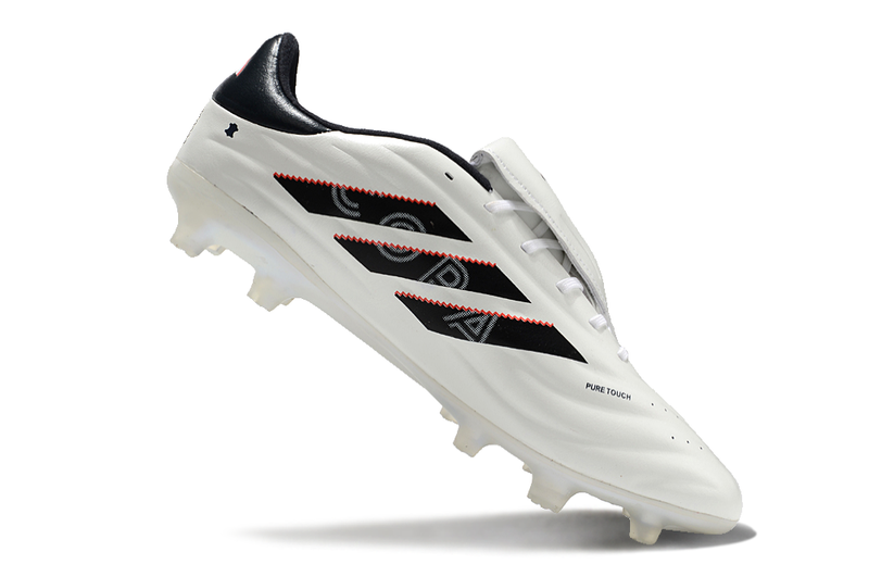 Botes de futbol Adidas Copa Pure II Elite FG en blanc i negre "Made in Germany"