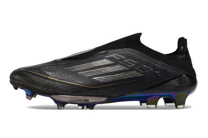 Botes de futbol Campo F50+ LL FG negre i daurat "Dark Spark Pack". 