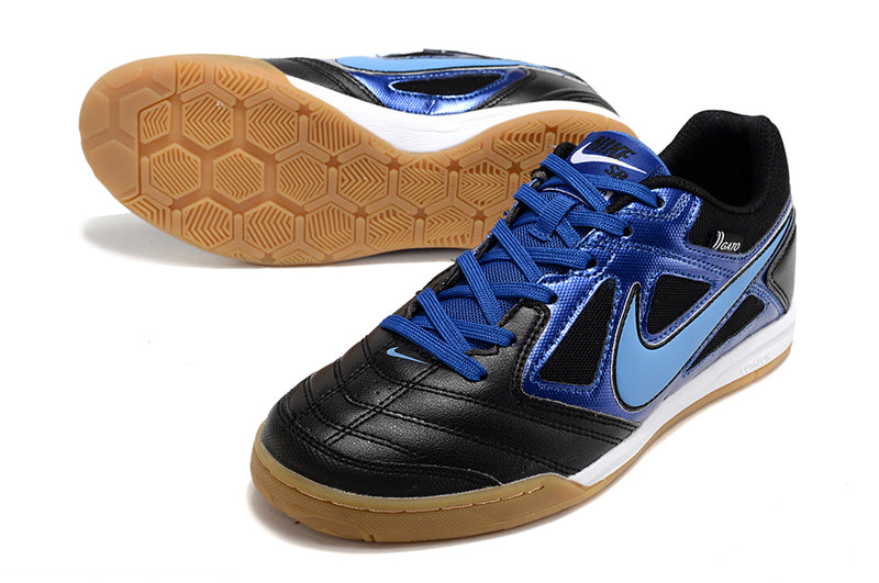 Botes de futbol sala Supreme x Nike SB Gato IC negre i blau