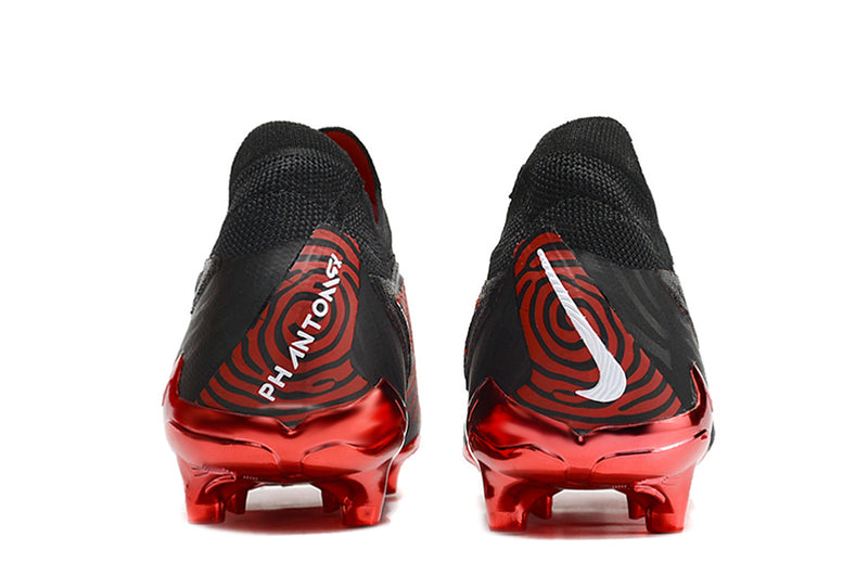 Precisão é com a Chuteira de Campo Nike Phantom GX Elite FG Preta e Vermelho na Farda de Boleiro, Garanta a qualidade de Jogadores Profissionais