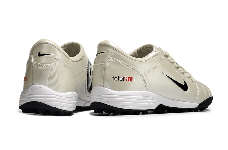 Chuteira Society Nike Total 90 TF Creme e Preta