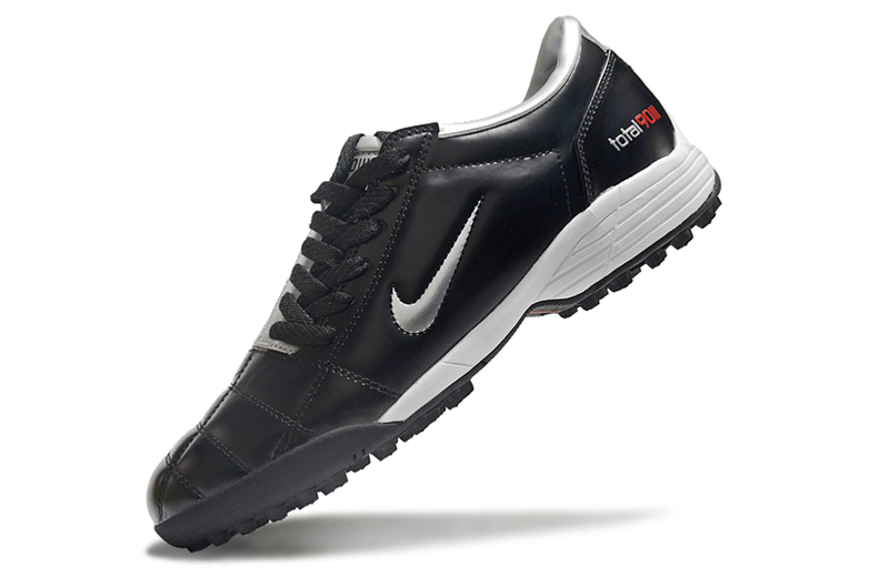 Chuteira Society Nike Total 90 TF Preta e Prata