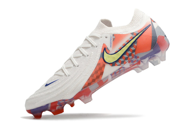 Chuteira Campo Nike Phantom GX 2 Elite FG Branca e Vermelha "Barna Pack"