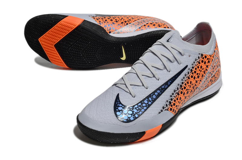 Chuteira Futsal Nike Air Zoom Mercurial Vapor 16 Elite IC Cinza, Laranja e Preto