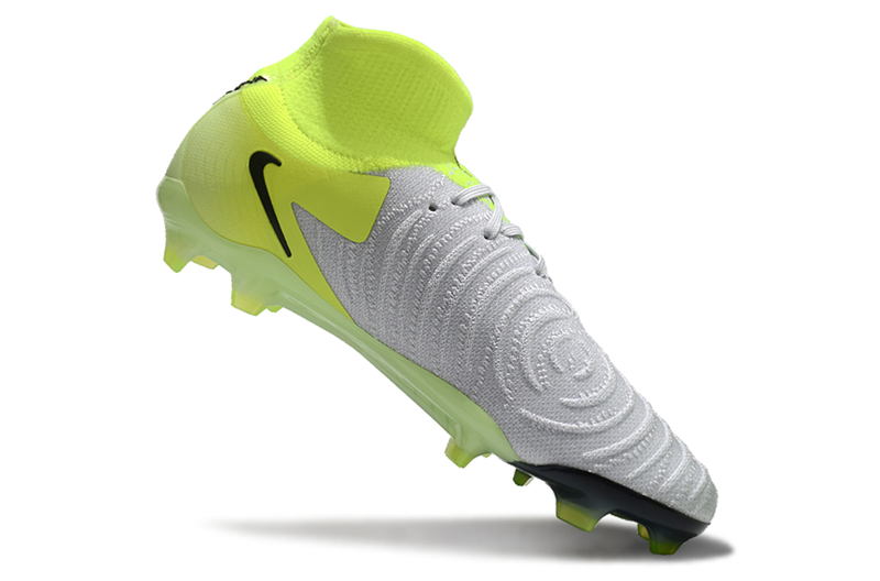 Chuteira Campo Nike Phantom Luna 2 Elite FG Cinza e Verde "Mad Voltage"