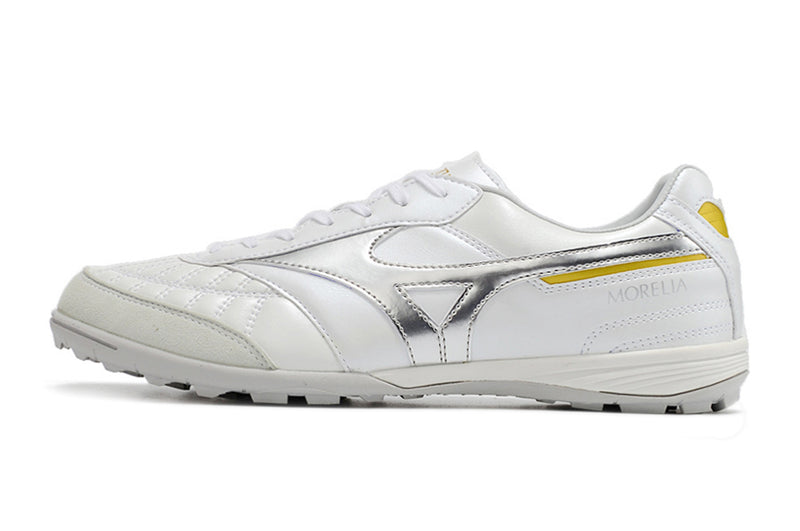 Botes de futbol Mizuno Morelia Sala Japan TF blanc i plata "Beta Shining".