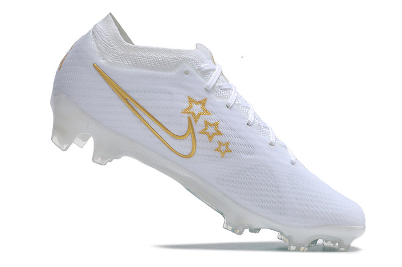 Bota de futbol Nike Air Zoom Mercurial Vapor 15 Elite FG en blanc i blau "Enzo Fernández".