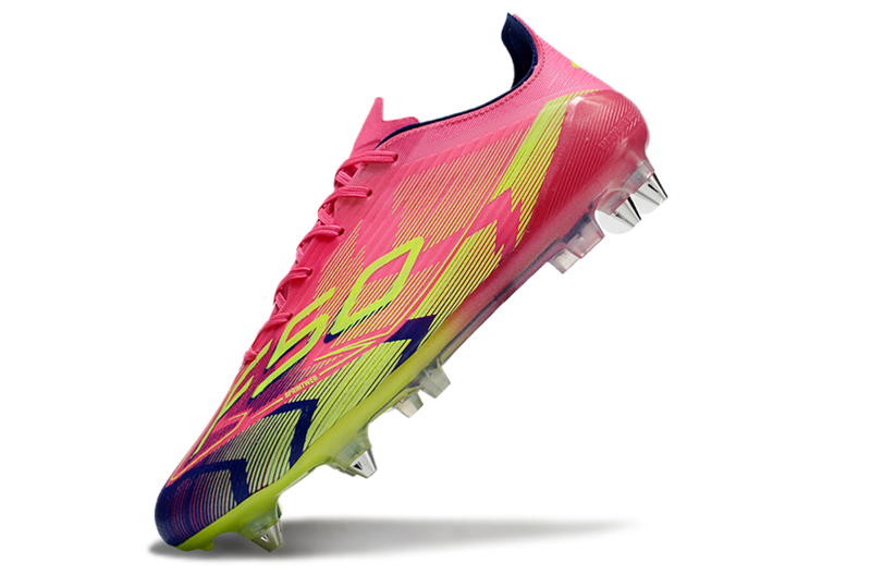 Chuteira Campo Adidas F50 Ponta de Aluminio Rosa, Azul e Verde
