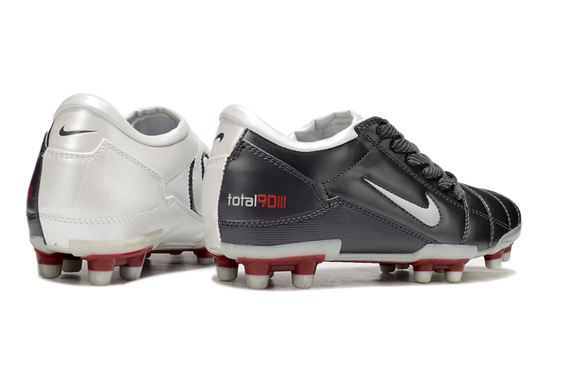 Chuteira Campo Nike Total 90 FG Cinza, Branco e Vermelho