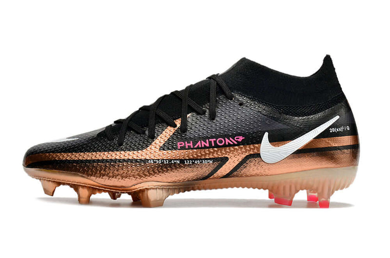 Controle é com Nike Phantom GT2 DF Elite Preta e Cobre FG "Generation Pack" na Farda de Boleiro, Garanta a qualidade de Jogadores Profissionais Elite e FRETE GRÁTIS!