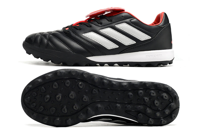 Tenha muito mais CONFORTO com a Chuteira Adidas Copa Gloro TF de Society, Adquira na Farda de Boleiro e Garanta qualidade com FRETE GRÁTIS!