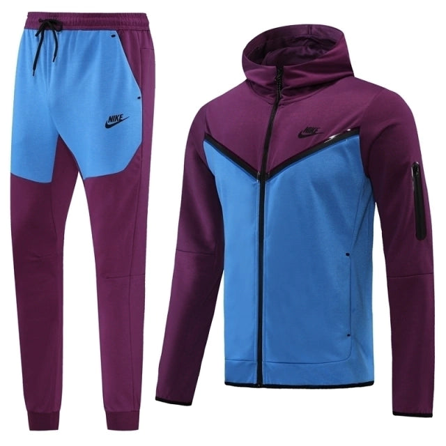 Nome do Produto: Conjunto de Moletom Nike Sportswear Tech Fleece Roxo e Azul Produto: Conjunto de Moletom Nike (Jaqueta com Capuz + Calça) Cores: Roxo e Azul Marca: Nike Categoria: Conjuntos dem Moletom de Frio  Gênero: Unissex |Frete Grátis para todo Bra