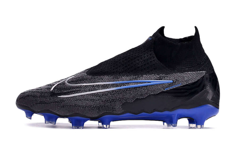 Precisão é com a Chuteira de Campo Nike Phantom GX DF Elite FG Preta e Azul "Black Pack" na Farda de Boleiro, Garanta a qualidade de Jogadores Profissionais