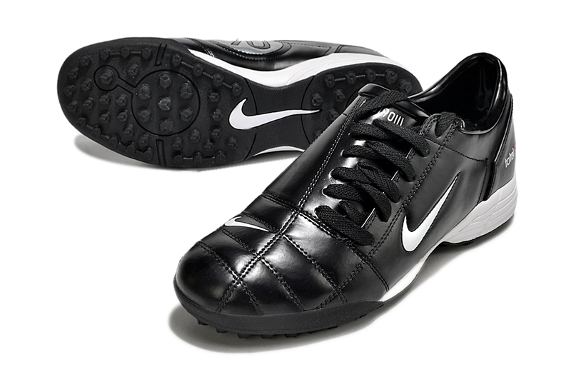 Chuteira Society Nike Total 90 TF Preta e Branca